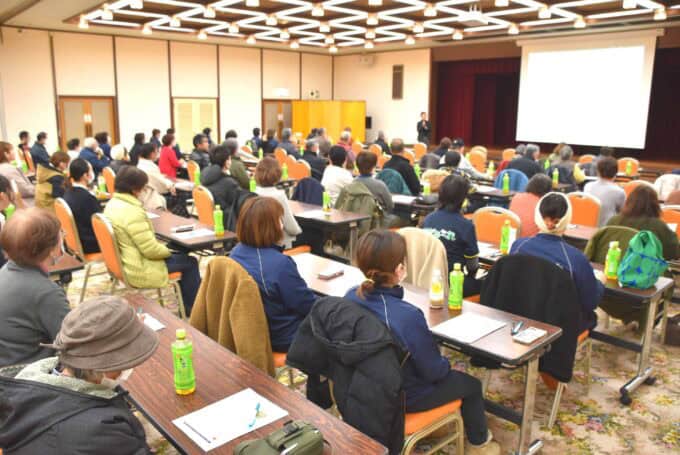農産物直売所や道の駅、産直店および商品出荷者の売上アップを目的に開催したセミナー「売上アップにつながる袋詰めのコツ」~JA十和田おいらせさま主催